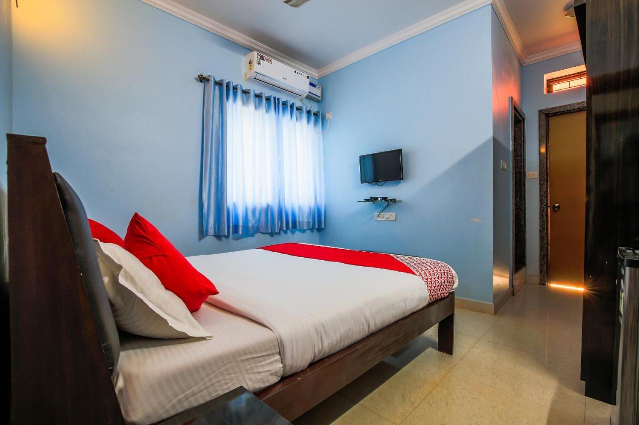 Oyo 15626 The Sovva Hotel Морджим Экстерьер фото